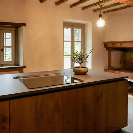 Σπίτι διακοπών Stone With Panoramic Pool